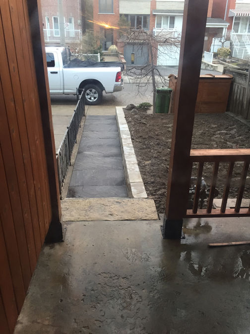 Square flagstone walkways. A stone walkway project by O'Connor Stone & Landscape.