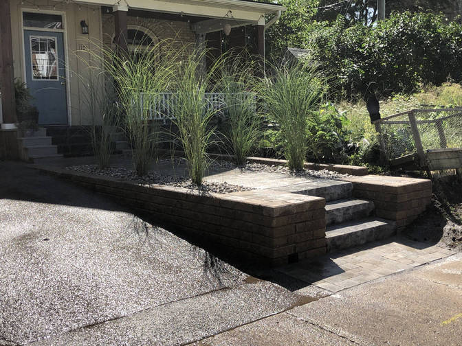 Faux stone steps, walkway and retaining walls. A stone steps project by the London Ontario based O'Connor Stone & Landscape